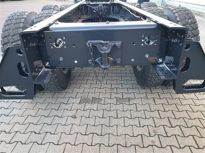 Kamion cisterna novi MAN TGS 41.480 8X6 BB TGS 41.480 8X6 BB, ca. 25.000l mit Separatpumpe: slika 7