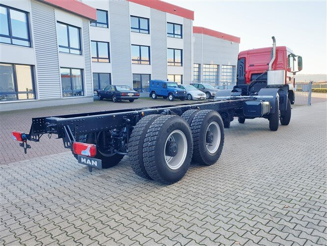 Kamion cisterna novi MAN TGS 41.480 8X6 BB TGS 41.480 8X6 BB, ca. 25.000l mit Separatpumpe: slika 11