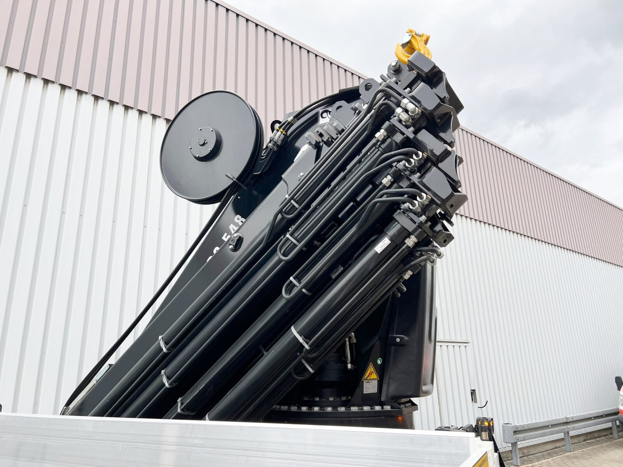 MAN TGX 26.510 6x2-4 LL CH TGX 26.510 6x2-4 LL, Kran Hiab X-HiPro 548 E-8, Lenk-/Liftachse, TwistLock 20Fuß, Funk, Retarder - Kamion sa dizalicom, Kamion sa tovarnim sandukom: slika 4 MAN TGX 26.510 6x2-4 LL CH TGX 26.510 6x2-4 LL, Kran Hiab X-HiPro 548 E-8, Lenk-/Liftachse, TwistLock 20Fuß, Funk, Retarder - Kamion sa dizalicom, Kamion sa tovarnim sandukom: slika 4