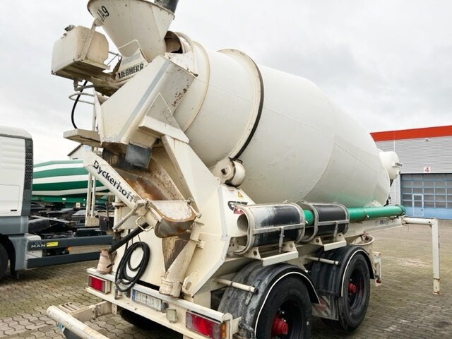 MÜLLER MITTELTAL SF32 mit Liebherr Betonmischer ca. 10m³ MÜLLER MITTELTAL SF32, Liebherr Betonmischer 10m³, 4x VORHANDEN , Liftachse - Poluprikolica mikser: slika 5 MÜLLER MITTELTAL SF32 mit Liebherr Betonmischer ca. 10m³ MÜLLER MITTELTAL SF32, Liebherr Betonmischer 10m³, 4x VORHANDEN , Liftachse - Poluprikolica mikser: slika 5