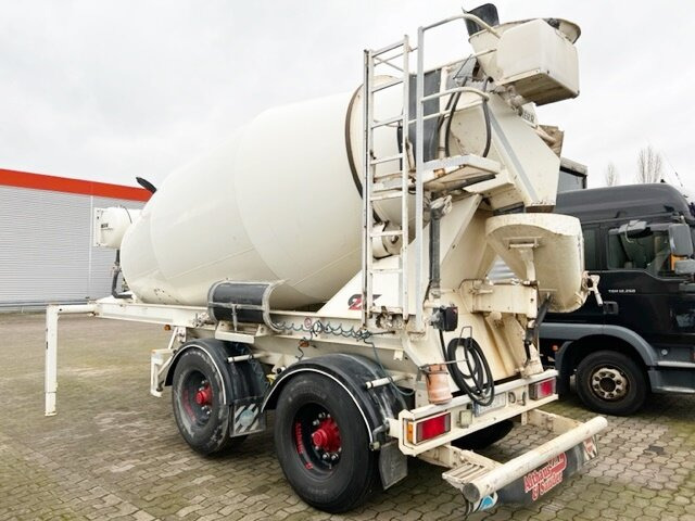 MÜLLER MITTELTAL SF32 mit Liebherr Betonmischer ca. 10m³ MÜLLER MITTELTAL SF32, Liebherr Betonmischer 10m³, 4x VORHANDEN , Liftachse - Poluprikolica mikser: slika 4 MÜLLER MITTELTAL SF32 mit Liebherr Betonmischer ca. 10m³ MÜLLER MITTELTAL SF32, Liebherr Betonmischer 10m³, 4x VORHANDEN , Liftachse - Poluprikolica mikser: slika 4