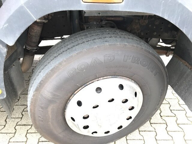 Mercedes-Benz 2638 K 6x4 2638 K 6x4 - Kamion sa golom šasijom i zatvorenom kabinom: slika 4 Mercedes-Benz 2638 K 6x4 2638 K 6x4 - Kamion sa golom šasijom i zatvorenom kabinom: slika 4