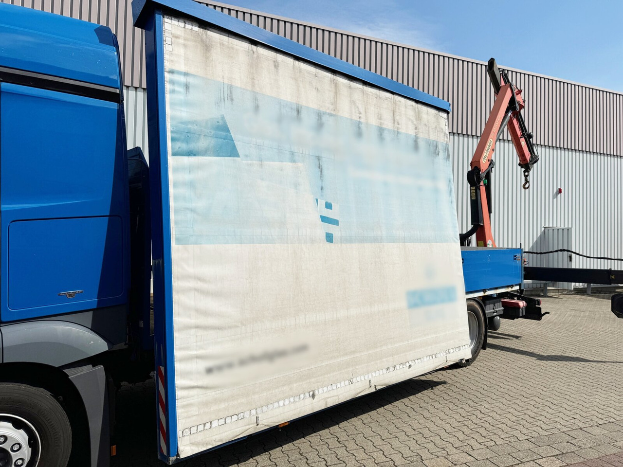 Mercedes-Benz Actros 1836 L 4x2 Actros 1836 L 4x2, Glastransporter, Heckkran Palfinger Pk 12002-EH, Funk - Kamion sa dizalicom: slika 4 Mercedes-Benz Actros 1836 L 4x2 Actros 1836 L 4x2, Glastransporter, Heckkran Palfinger Pk 12002-EH, Funk - Kamion sa dizalicom: slika 4