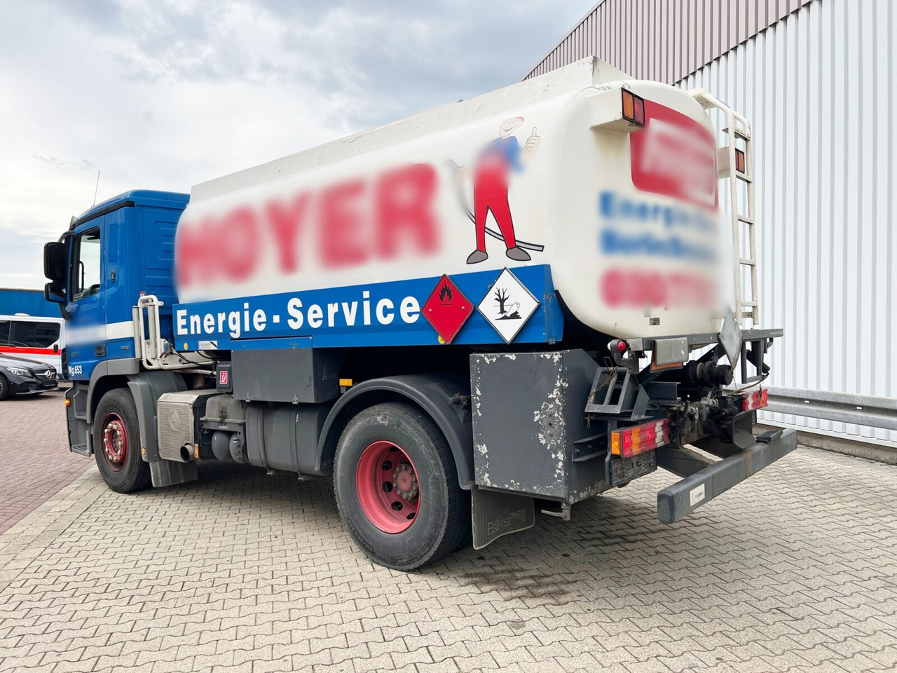 Mercedes-Benz Actros 1841 L 4x2 Actros 1841 L 4x2, Esterer-Tankaufbau, 3 Kammern, 14.000l, ADR - Kamion cisterna: slika 3 Mercedes-Benz Actros 1841 L 4x2 Actros 1841 L 4x2, Esterer-Tankaufbau, 3 Kammern, 14.000l, ADR - Kamion cisterna: slika 3