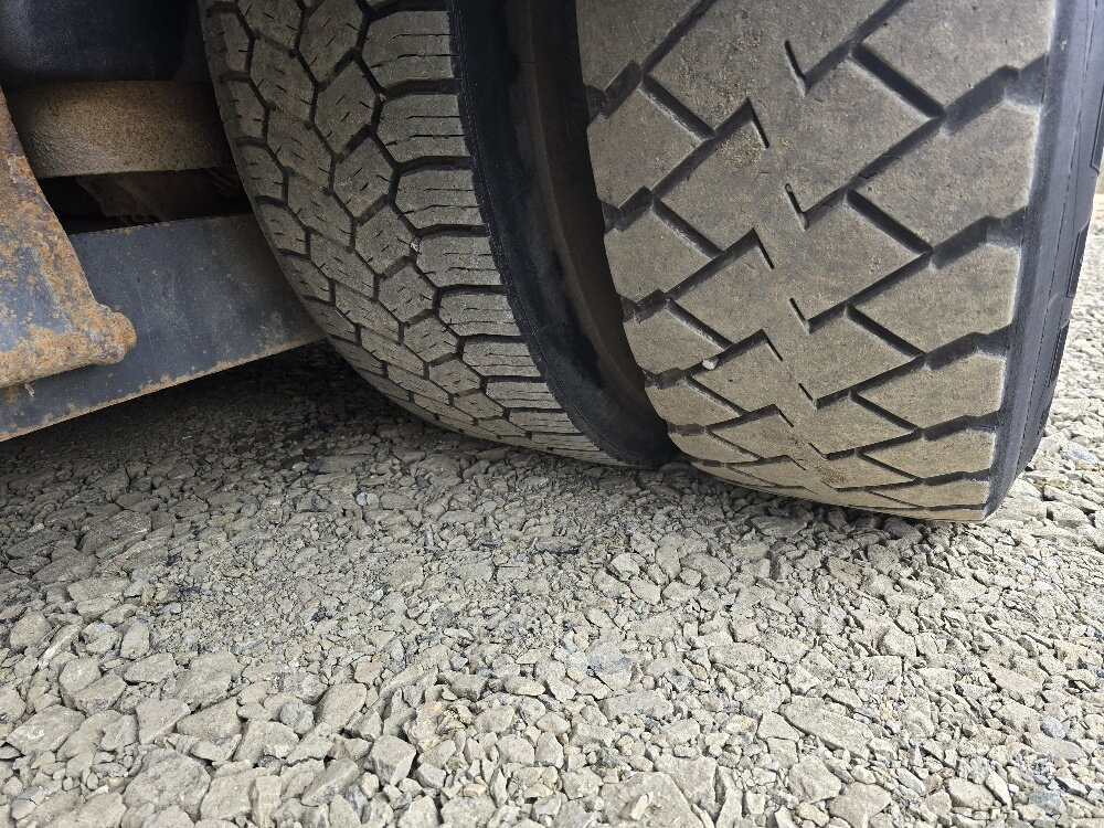 Mercedes-Benz Actros 2032 LA 4x4 Actros 2032 LA 4x4/ Rdstand 3.600 mm - Kamion sa golom šasijom i zatvorenom kabinom: slika 4 Mercedes-Benz Actros 2032 LA 4x4 Actros 2032 LA 4x4/ Rdstand 3.600 mm - Kamion sa golom šasijom i zatvorenom kabinom: slika 4