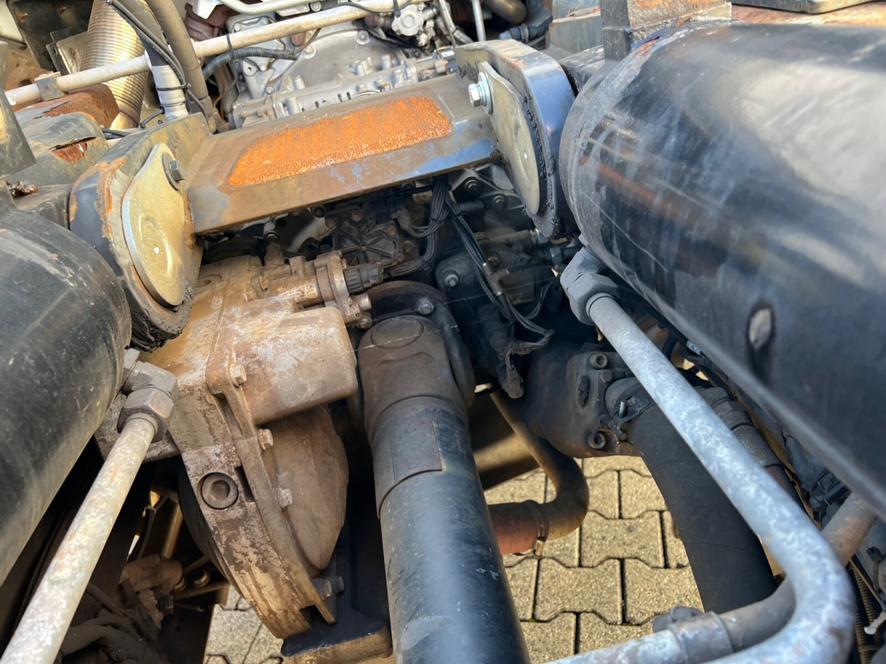 Kamion sa hidrauličnom kukom Mercedes-Benz Actros 2541 L 6x2 Actros 2541 L 6x2/48 Retarder, Lenk-/Liftachse: slika 10 Kamion sa hidrauličnom kukom Mercedes-Benz Actros 2541 L 6x2 Actros 2541 L 6x2/48 Retarder, Lenk-/Liftachse: slika 10