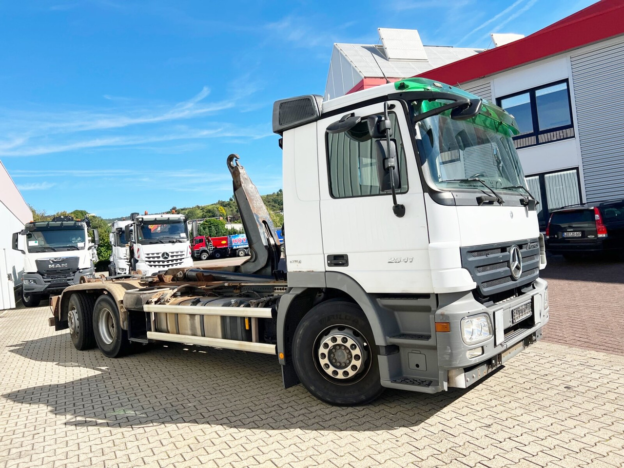 Kamion sa hidrauličnom kukom Mercedes-Benz Actros 2541 L 6x2 Actros 2541 L 6x2/48 Retarder, Lenk-/Liftachse: slika 8 Kamion sa hidrauličnom kukom Mercedes-Benz Actros 2541 L 6x2 Actros 2541 L 6x2/48 Retarder, Lenk-/Liftachse: slika 8