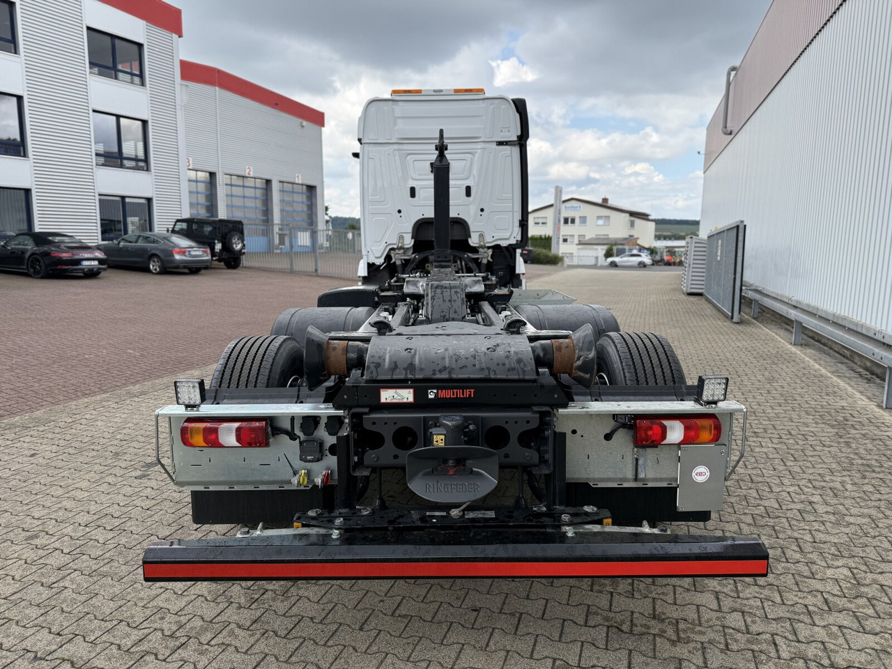 Mercedes-Benz Actros 2545 L 6x2 Actros 2545 L 6x2, Retarder, Lenk-/Liftachse, MirrorCam, MultimediaCockpit, Navi - Kamion sa hidrauličnom kukom: slika 4 Mercedes-Benz Actros 2545 L 6x2 Actros 2545 L 6x2, Retarder, Lenk-/Liftachse, MirrorCam, MultimediaCockpit, Navi - Kamion sa hidrauličnom kukom: slika 4