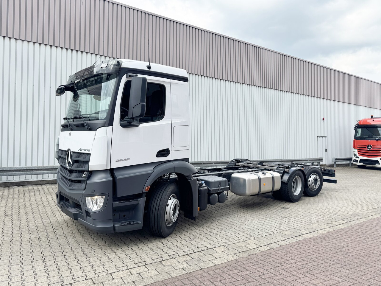 Kamion sa hidrauličnom kukom novi Mercedes-Benz Actros 2548 L 6x2 Actros 2548 L 6x2, Retarder, Lenk-/Liftachse: slika 8