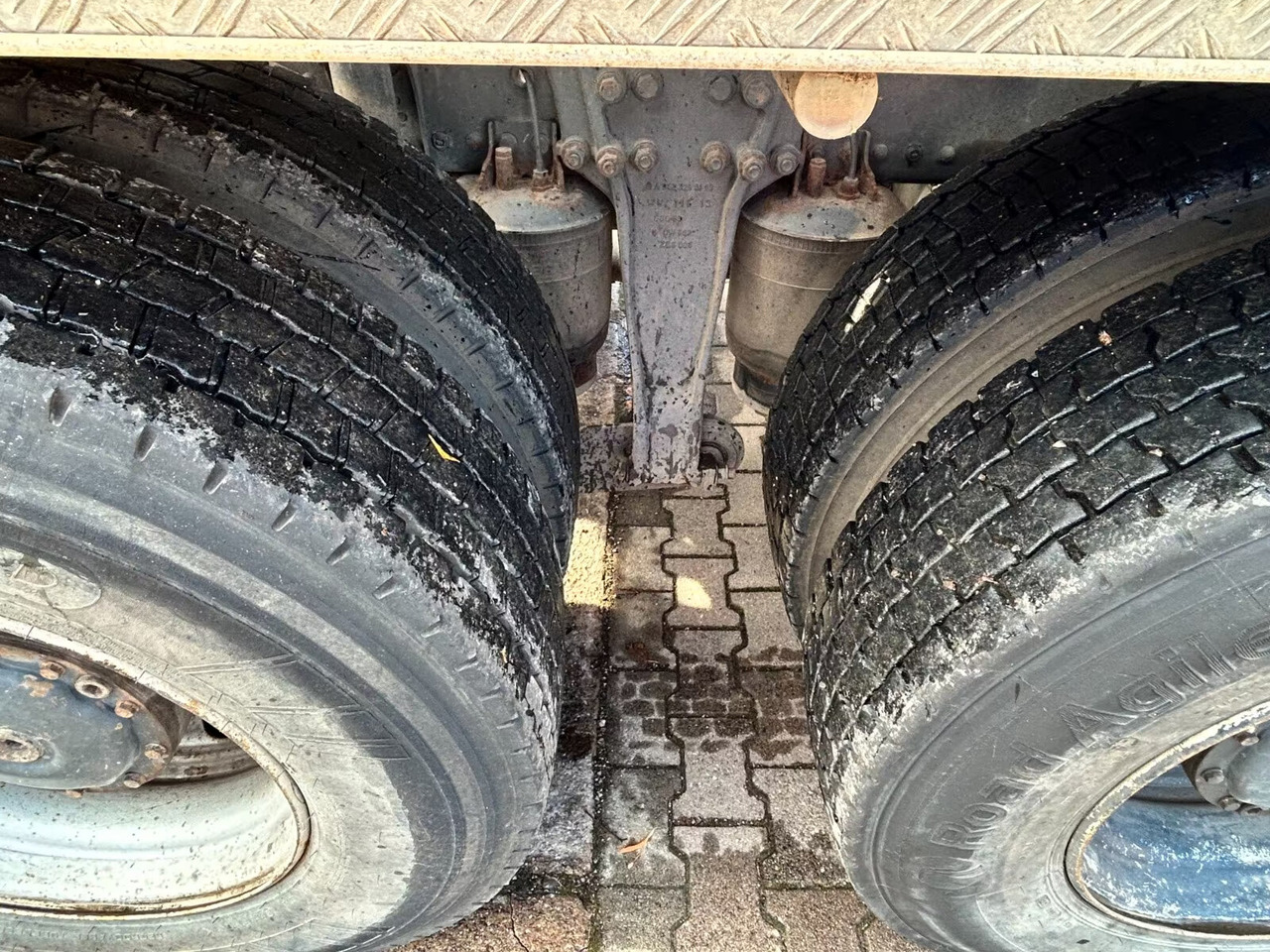 Mercedes-Benz Actros 2644 L 6x4 Actros 2644 L 6x4 - Kamion sa hidrauličnom kukom: slika 4 Mercedes-Benz Actros 2644 L 6x4 Actros 2644 L 6x4 - Kamion sa hidrauličnom kukom: slika 4