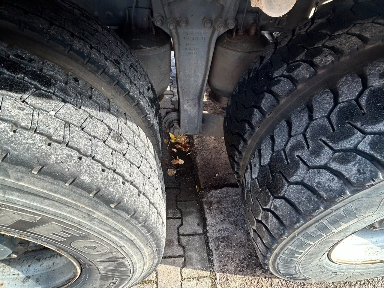 Mercedes-Benz Actros 2644 L 6x4 Actros 2644 L 6x4 - Kamion sa hidrauličnom kukom: slika 3 Mercedes-Benz Actros 2644 L 6x4 Actros 2644 L 6x4 - Kamion sa hidrauličnom kukom: slika 3