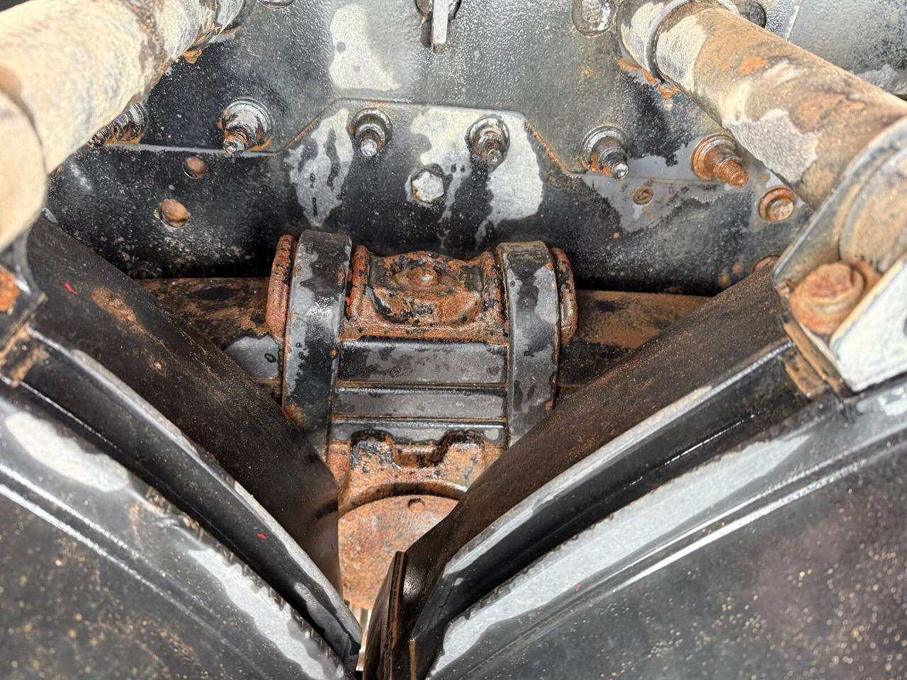 Mercedes-Benz Actros 2646 K 6x4 Actros 2646 K 6x4, Retarder, Bordmatik - Istovarivač: slika 3 Mercedes-Benz Actros 2646 K 6x4 Actros 2646 K 6x4, Retarder, Bordmatik - Istovarivač: slika 3