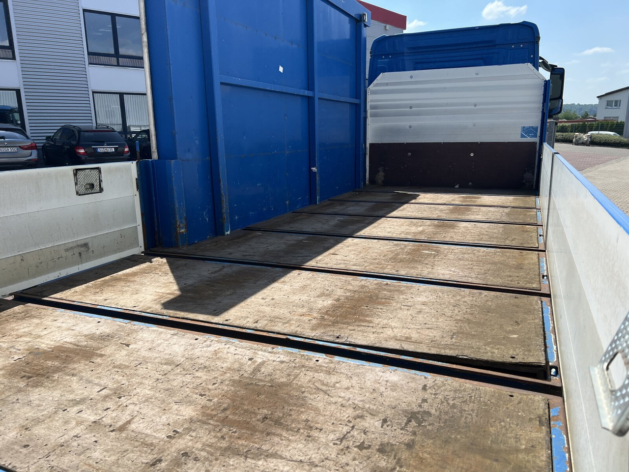 Mercedes-Benz Antos 1836 L 4x2 Antos 1836 L 4x2, Glastransporter, Heckkran Palfinger Pk 12002-EH, Funk - Kamion sa dizalicom: slika 5 Mercedes-Benz Antos 1836 L 4x2 Antos 1836 L 4x2, Glastransporter, Heckkran Palfinger Pk 12002-EH, Funk - Kamion sa dizalicom: slika 5