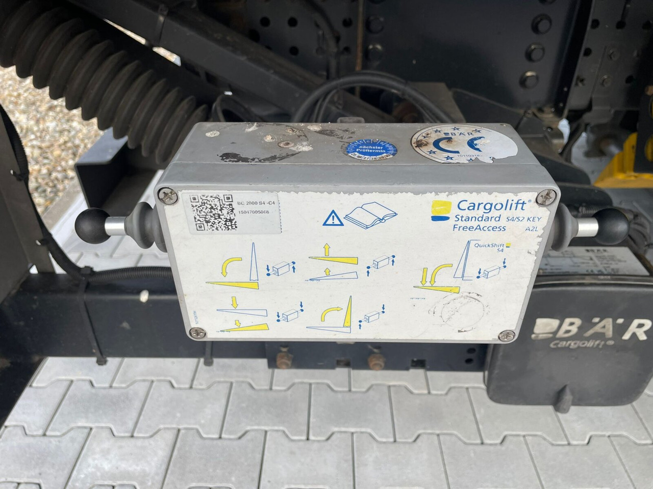 Mercedes-Benz Antos 2535 L 6x2 Antos 2535 L 6x2, Lenk-/Liftachse, LBW BÄR - Kamion sa zatvorenim sandukom: slika 5 Mercedes-Benz Antos 2535 L 6x2 Antos 2535 L 6x2, Lenk-/Liftachse, LBW BÄR - Kamion sa zatvorenim sandukom: slika 5