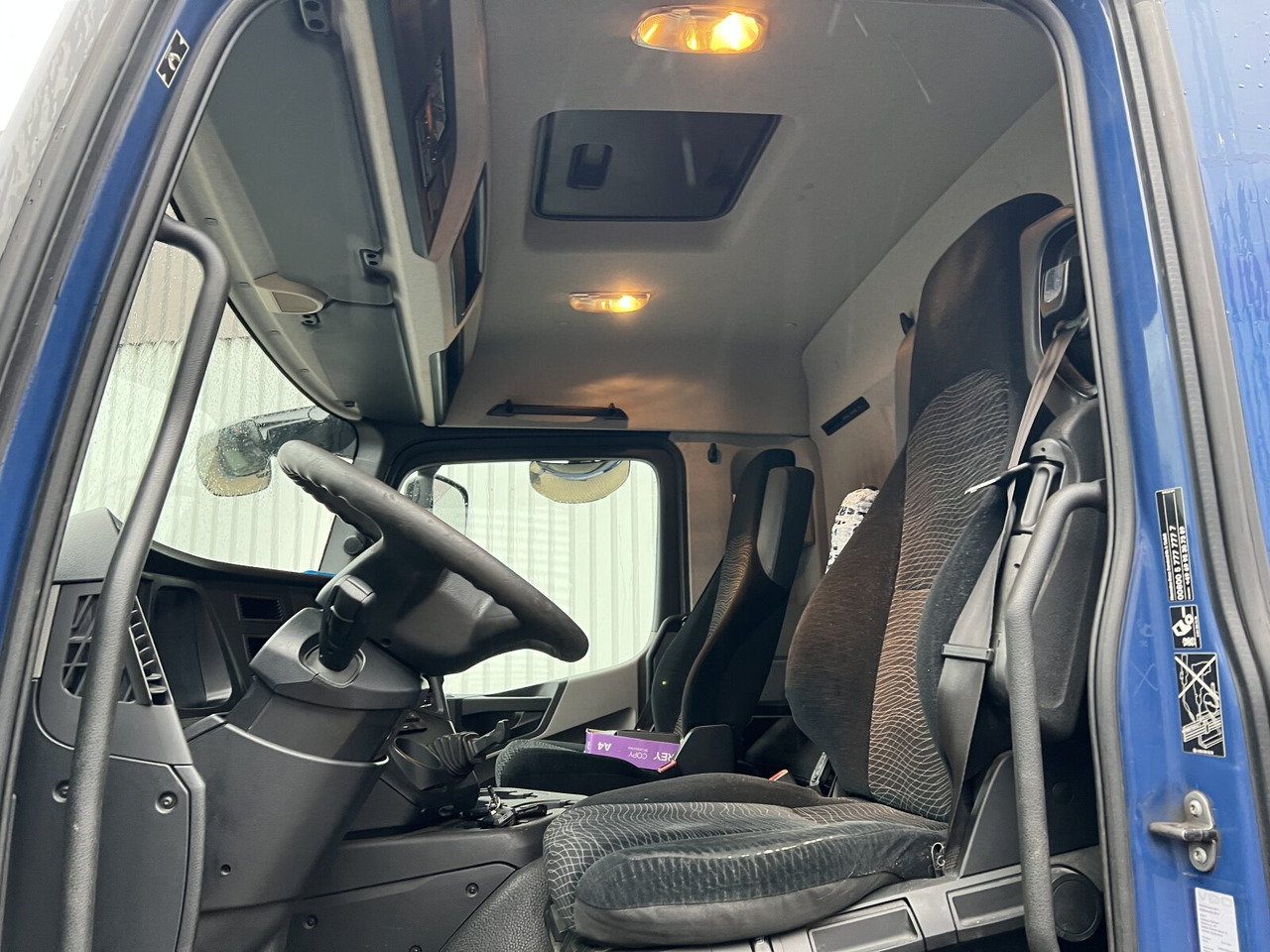 Mercedes-Benz Antos 2540 L 6x2 Antos 2540 L 6x2, Lenkachse, HMF 2110-L3 Heckkran - Kamion sa dizalicom, Kamion sa tovarnim sandukom: slika 5 Mercedes-Benz Antos 2540 L 6x2 Antos 2540 L 6x2, Lenkachse, HMF 2110-L3 Heckkran - Kamion sa dizalicom, Kamion sa tovarnim sandukom: slika 5