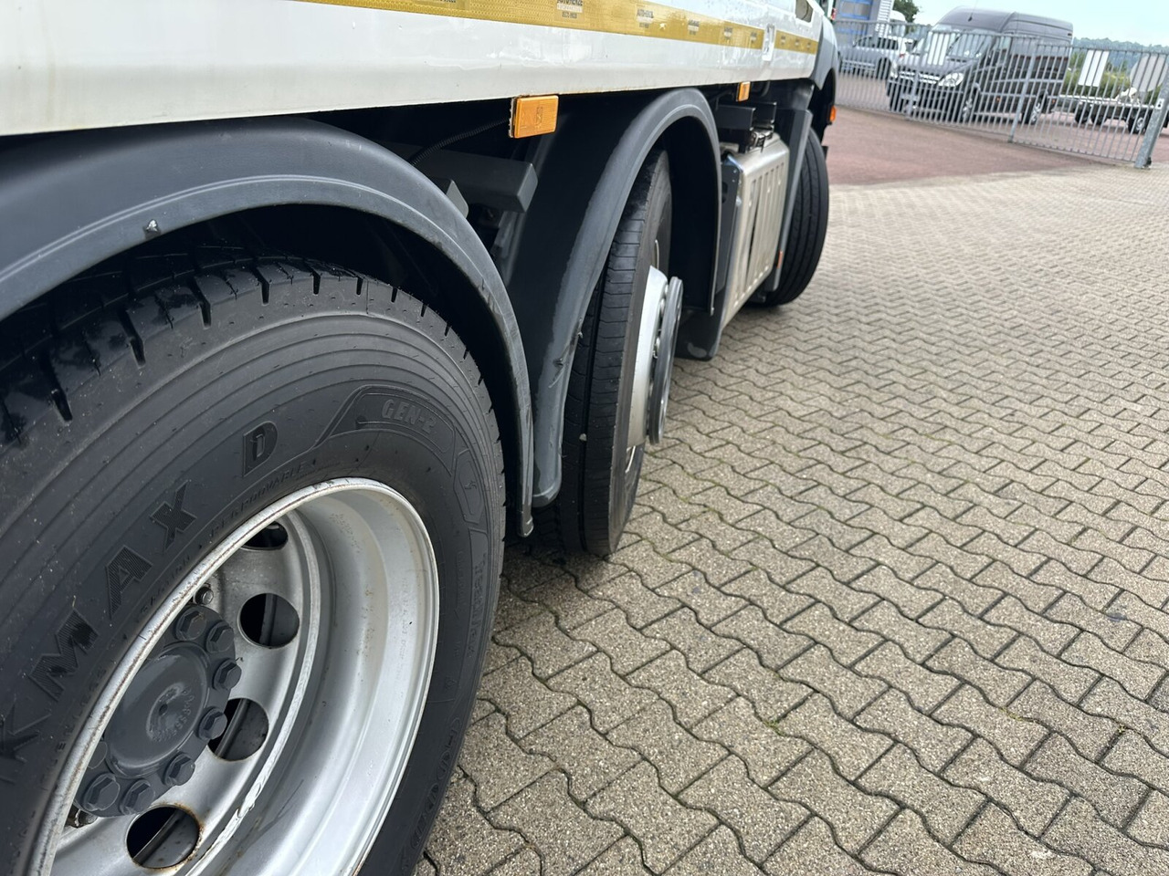 Mercedes-Benz Antos 2540 L 6x2 Antos 2540 L 6x2, Vorlauflenk-/Liftachse, Teleabsetzer - Kamion za utovaranje kontejnera: slika 4 Mercedes-Benz Antos 2540 L 6x2 Antos 2540 L 6x2, Vorlauflenk-/Liftachse, Teleabsetzer - Kamion za utovaranje kontejnera: slika 4