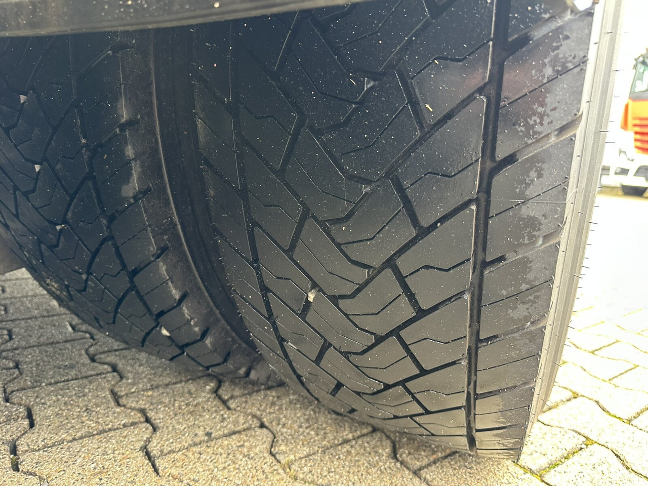 Mercedes-Benz Antos 2540 L 6x2 Antos 2540 L 6x2, Vorlauflenk-/Liftachse, Teleabsetzer - Kamion za utovaranje kontejnera: slika 3 Mercedes-Benz Antos 2540 L 6x2 Antos 2540 L 6x2, Vorlauflenk-/Liftachse, Teleabsetzer - Kamion za utovaranje kontejnera: slika 3