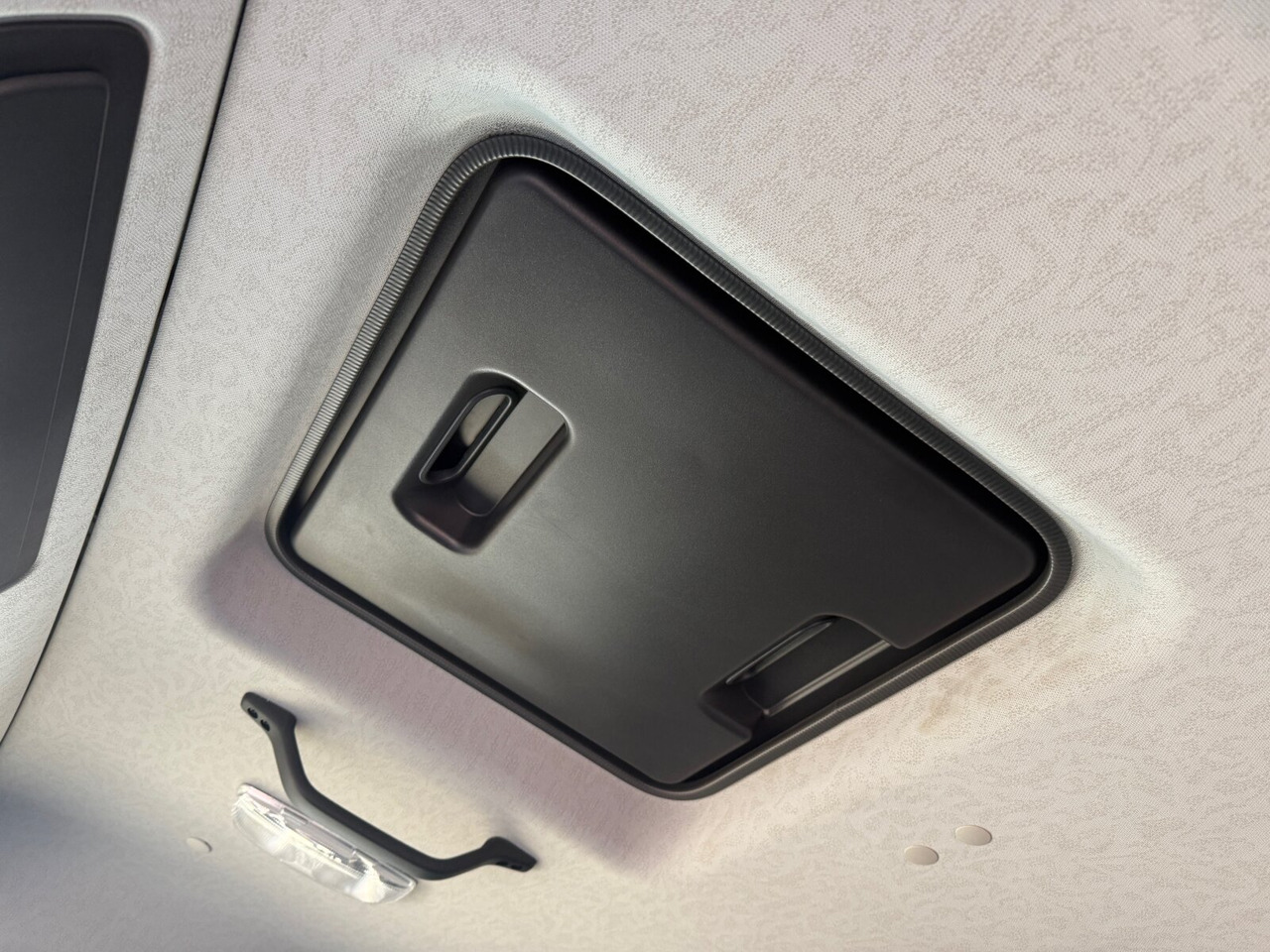 Kamion sa tovarnim sandukom Mercedes-Benz Arocs 1827 A 4x4 Arocs 1827 A 4x4, Ex-!: slika 7