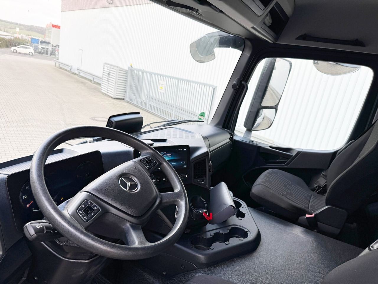 Mercedes-Benz Arocs 1840 L 4x2 Arocs 1840 L 4x2, Kran Palfinger PK12001L, Hochstand - Kamion sa dizalicom: slika 3 Mercedes-Benz Arocs 1840 L 4x2 Arocs 1840 L 4x2, Kran Palfinger PK12001L, Hochstand - Kamion sa dizalicom: slika 3