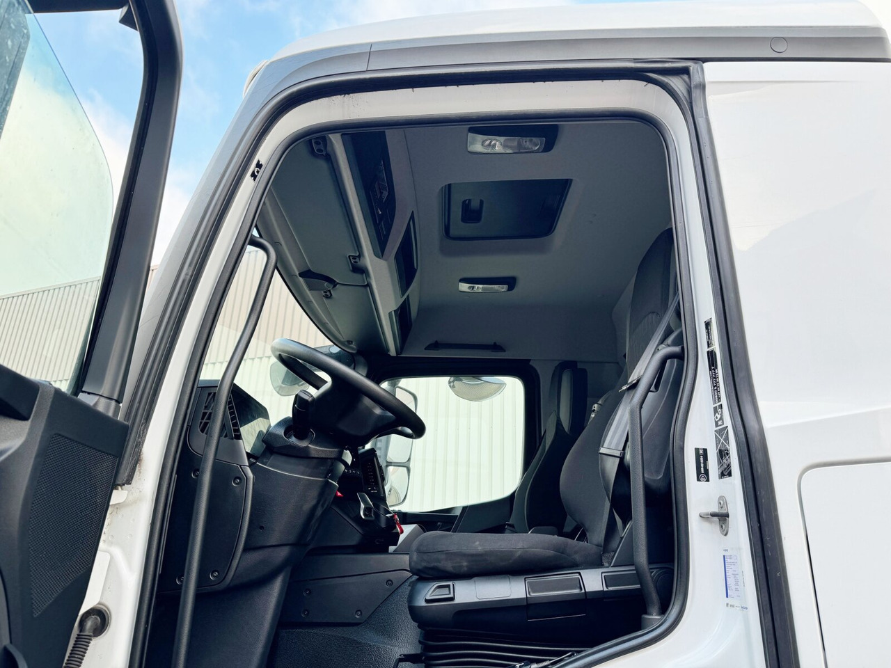 Kamion za prevoz automobila Mercedes-Benz Arocs 1840 L 4x2 Arocs 1840 L 4x2, MultimediaCockpit, Navi: slika 14 Kamion za prevoz automobila Mercedes-Benz Arocs 1840 L 4x2 Arocs 1840 L 4x2, MultimediaCockpit, Navi: slika 14