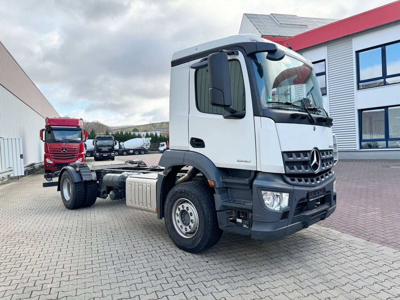 Kamion za prevoz automobila Mercedes-Benz Arocs 1840 L 4x2 Arocs 1840 L 4x2, MultimediaCockpit, Navi: slika 9 Kamion za prevoz automobila Mercedes-Benz Arocs 1840 L 4x2 Arocs 1840 L 4x2, MultimediaCockpit, Navi: slika 9