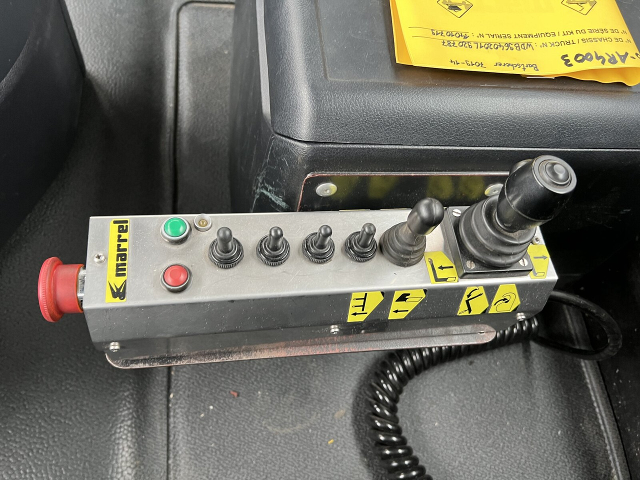 Mercedes-Benz Arocs 2552 L 6x2 Arocs 2552 L 6x2, Lenk-/Liftachse - Kamion sa hidrauličnom kukom: slika 5 Mercedes-Benz Arocs 2552 L 6x2 Arocs 2552 L 6x2, Lenk-/Liftachse - Kamion sa hidrauličnom kukom: slika 5