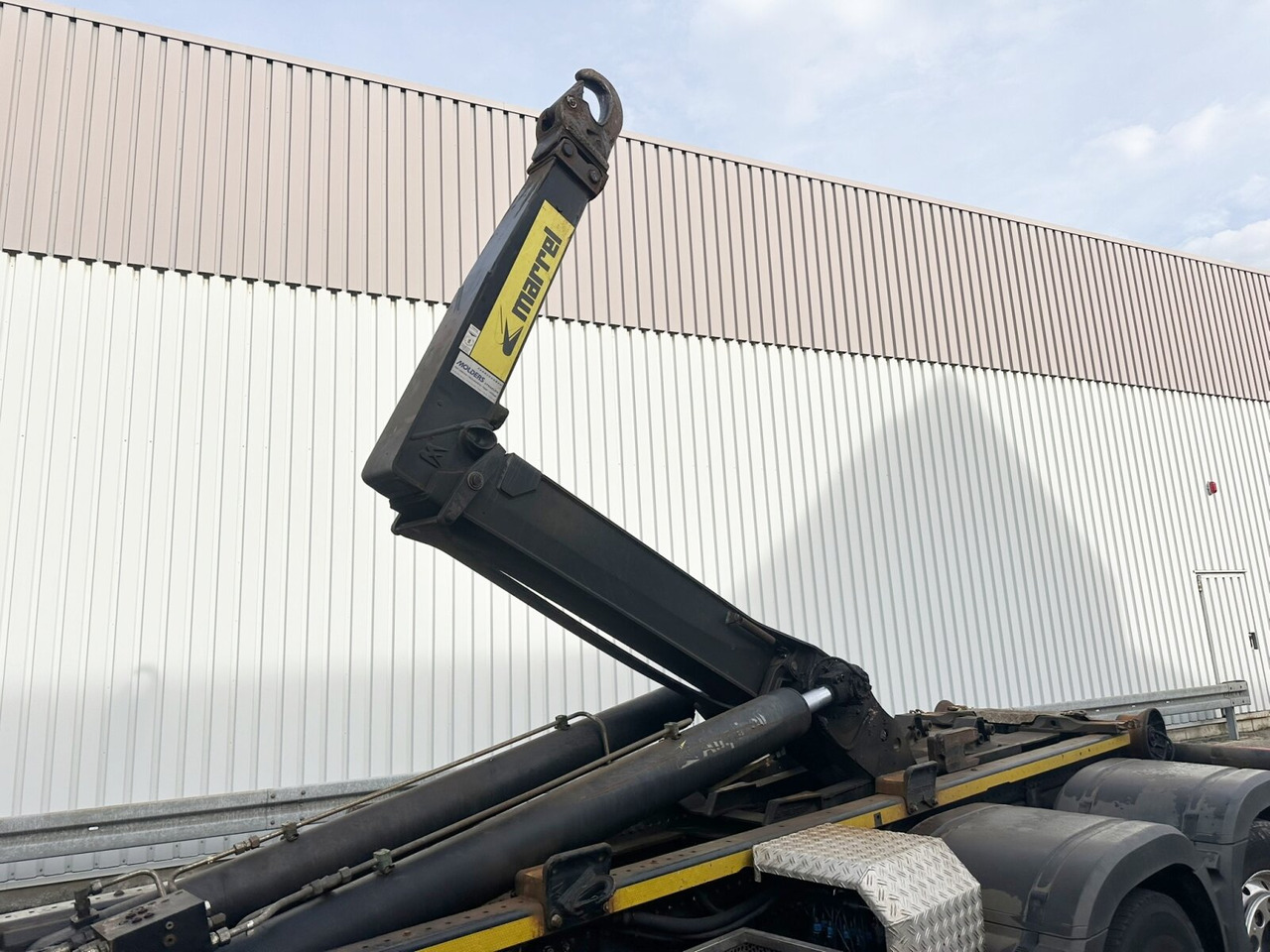 Mercedes-Benz Arocs 2552 L 6x2 Arocs 2552 L 6x2, Lenk-/Liftachse - Kamion sa hidrauličnom kukom: slika 3 Mercedes-Benz Arocs 2552 L 6x2 Arocs 2552 L 6x2, Lenk-/Liftachse - Kamion sa hidrauličnom kukom: slika 3