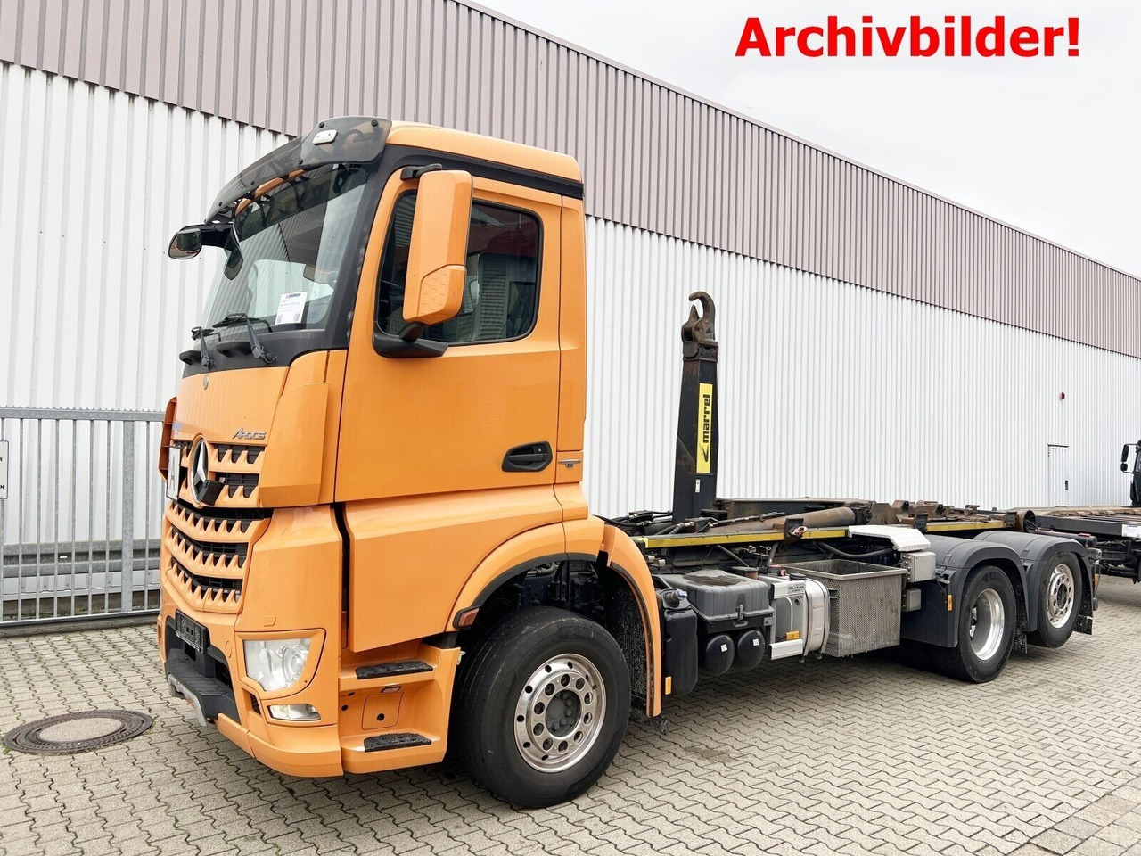 Mercedes-Benz Arocs 2552 L 6x2 Arocs 2552 L 6x2, Lenk-/Liftachse - Kamion sa hidrauličnom kukom: slika 1 Mercedes-Benz Arocs 2552 L 6x2 Arocs 2552 L 6x2, Lenk-/Liftachse - Kamion sa hidrauličnom kukom: slika 1