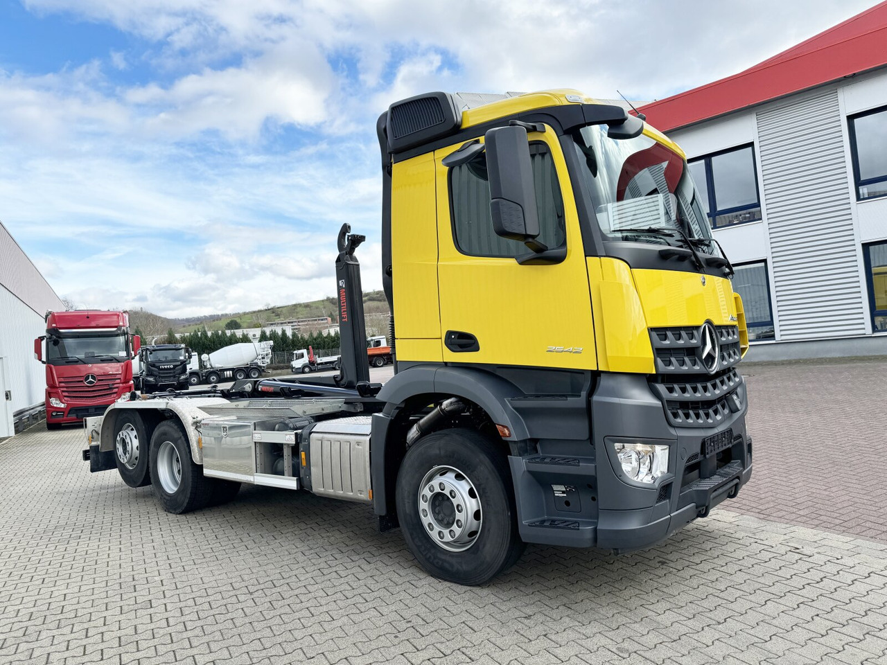 Kamion sa hidrauličnom kukom novi Mercedes-Benz Arocs 2642 L 6x2 Arocs 2642 L 6x2/42, Liftachse, Hiab 21S56 bis 6.5m Container: slika 7