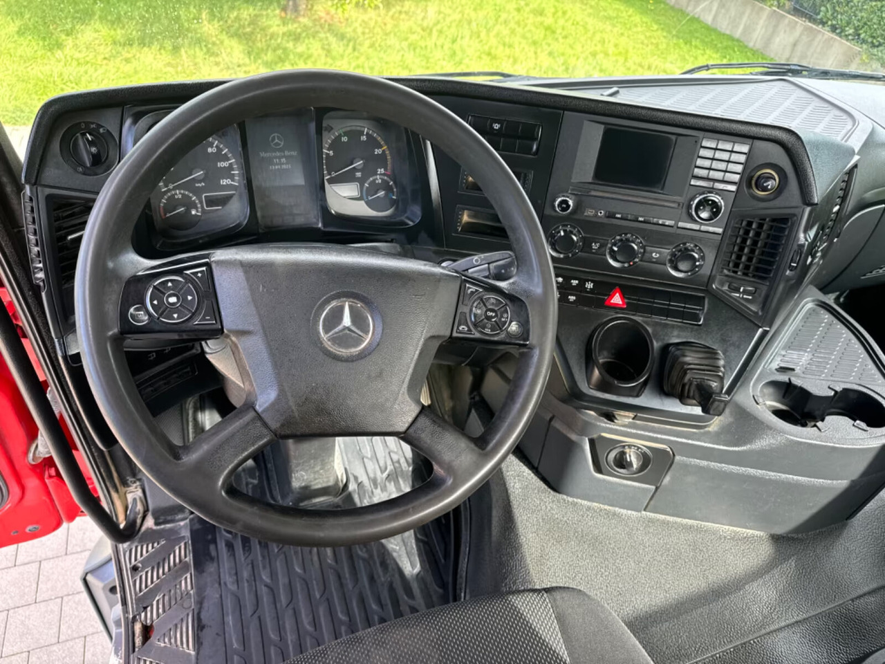 Mercedes-Benz Arocs 2645 K 6x4 Arocs 2645 K 6x4, Retarder, Bordmatik - Istovarivač: slika 2 Mercedes-Benz Arocs 2645 K 6x4 Arocs 2645 K 6x4, Retarder, Bordmatik - Istovarivač: slika 2