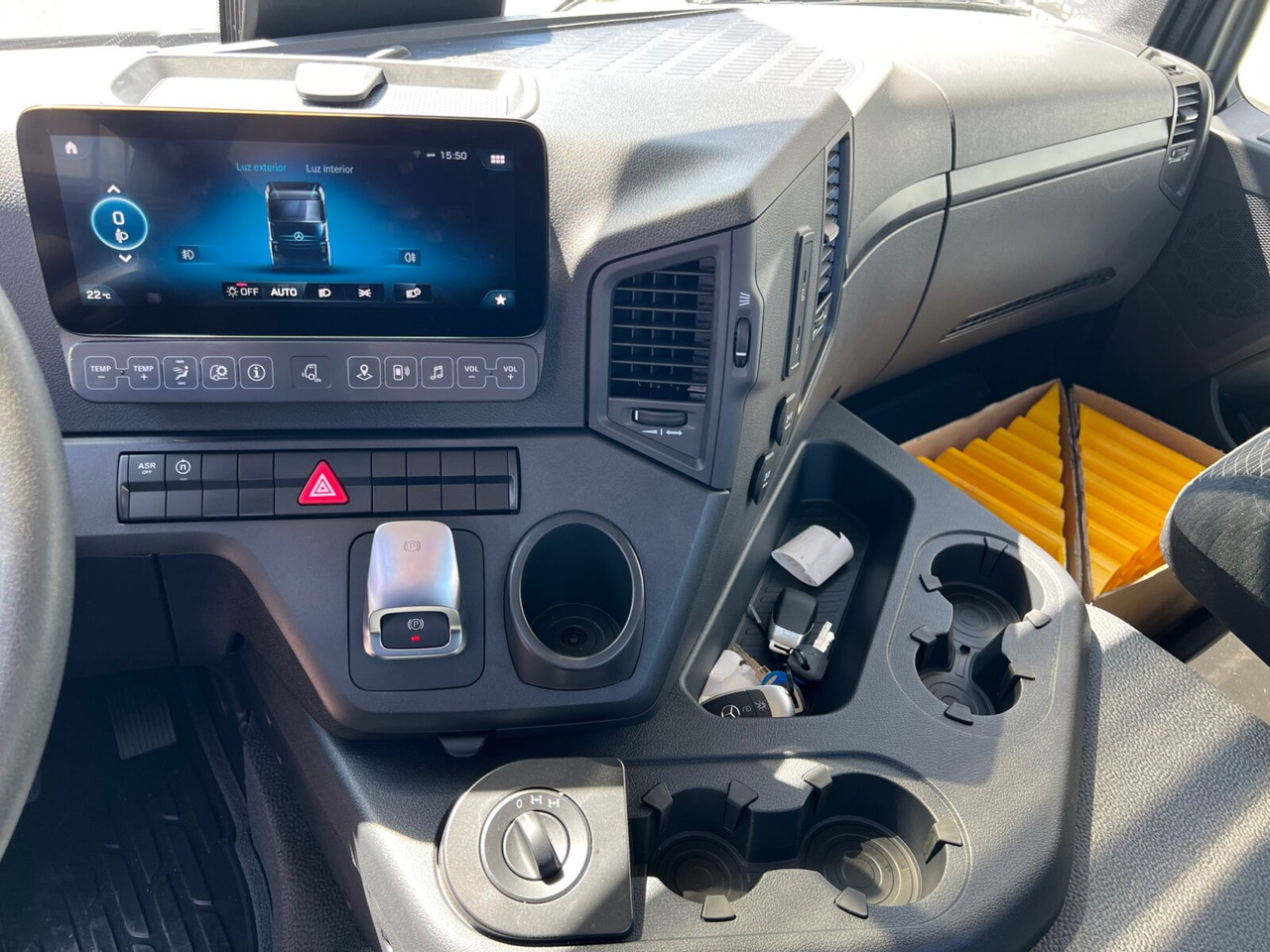 Mercedes-Benz Arocs 3240 8x4 Arocs 3240 8x4/42, Motorabtrieb - Kamion sa hidrauličnom kukom: slika 3 Mercedes-Benz Arocs 3240 8x4 Arocs 3240 8x4/42, Motorabtrieb - Kamion sa hidrauličnom kukom: slika 3