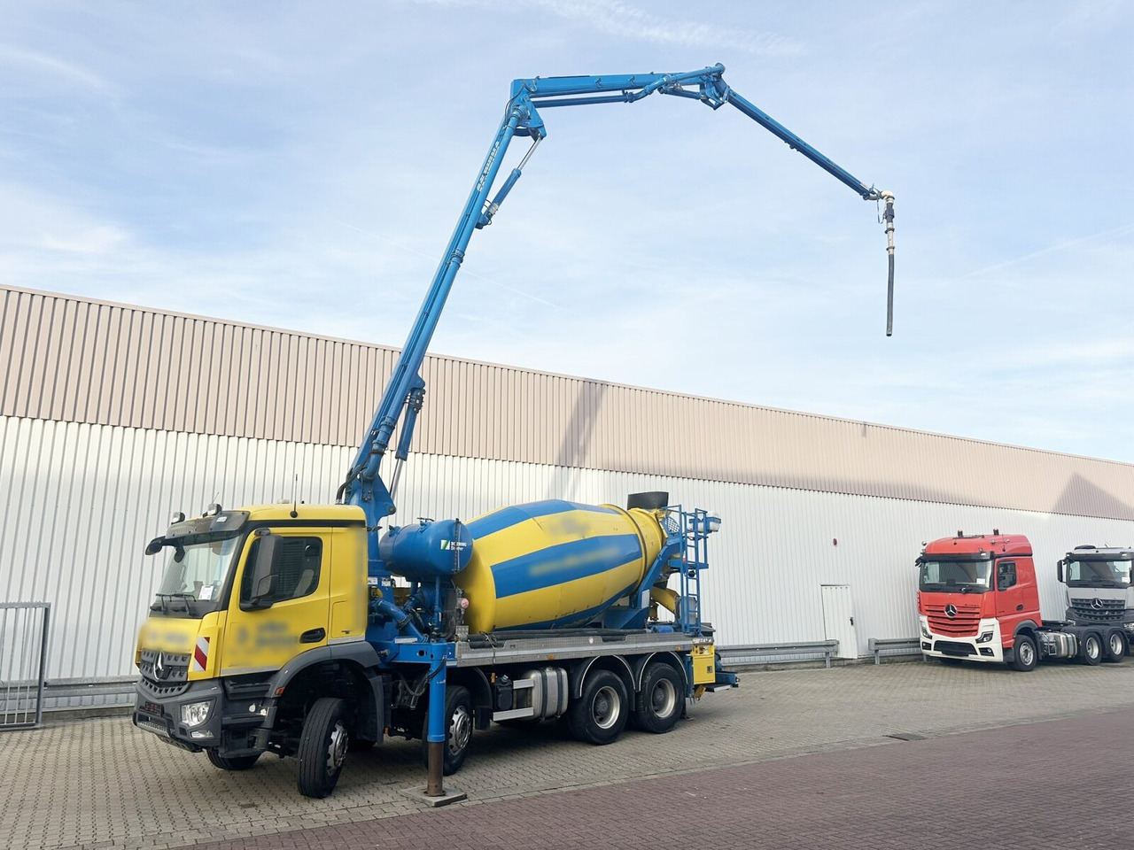 Mercedes-Benz Arocs 3246 B 8x4 Stetter Mischer 7m³, Pumpe 25m Arocs 3246 B 8x4 Stetter Mischer 7m³, Pumpe 25m - Auto pumpa za beton: slika 1 Mercedes-Benz Arocs 3246 B 8x4 Stetter Mischer 7m³, Pumpe 25m Arocs 3246 B 8x4 Stetter Mischer 7m³, Pumpe 25m - Auto pumpa za beton: slika 1