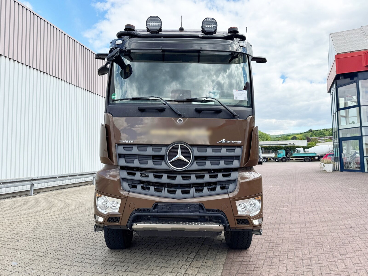 Mercedes-Benz Arocs 3351 LS 6x6 Arocs 3351 LS 6x6, Grounder, MirrorCam, Navi - Kamion sa golom šasijom i zatvorenom kabinom: slika 4 Mercedes-Benz Arocs 3351 LS 6x6 Arocs 3351 LS 6x6, Grounder, MirrorCam, Navi - Kamion sa golom šasijom i zatvorenom kabinom: slika 4