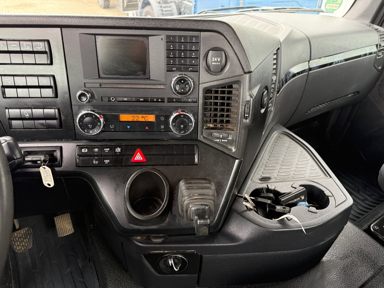 Mercedes-Benz Arocs 3363 K 6x4 Arocs 3363 K 6x4, Grounder, Turbo-Retarder-Kupplung, Bordmatik - Istovarivač: slika 5 Mercedes-Benz Arocs 3363 K 6x4 Arocs 3363 K 6x4, Grounder, Turbo-Retarder-Kupplung, Bordmatik - Istovarivač: slika 5
