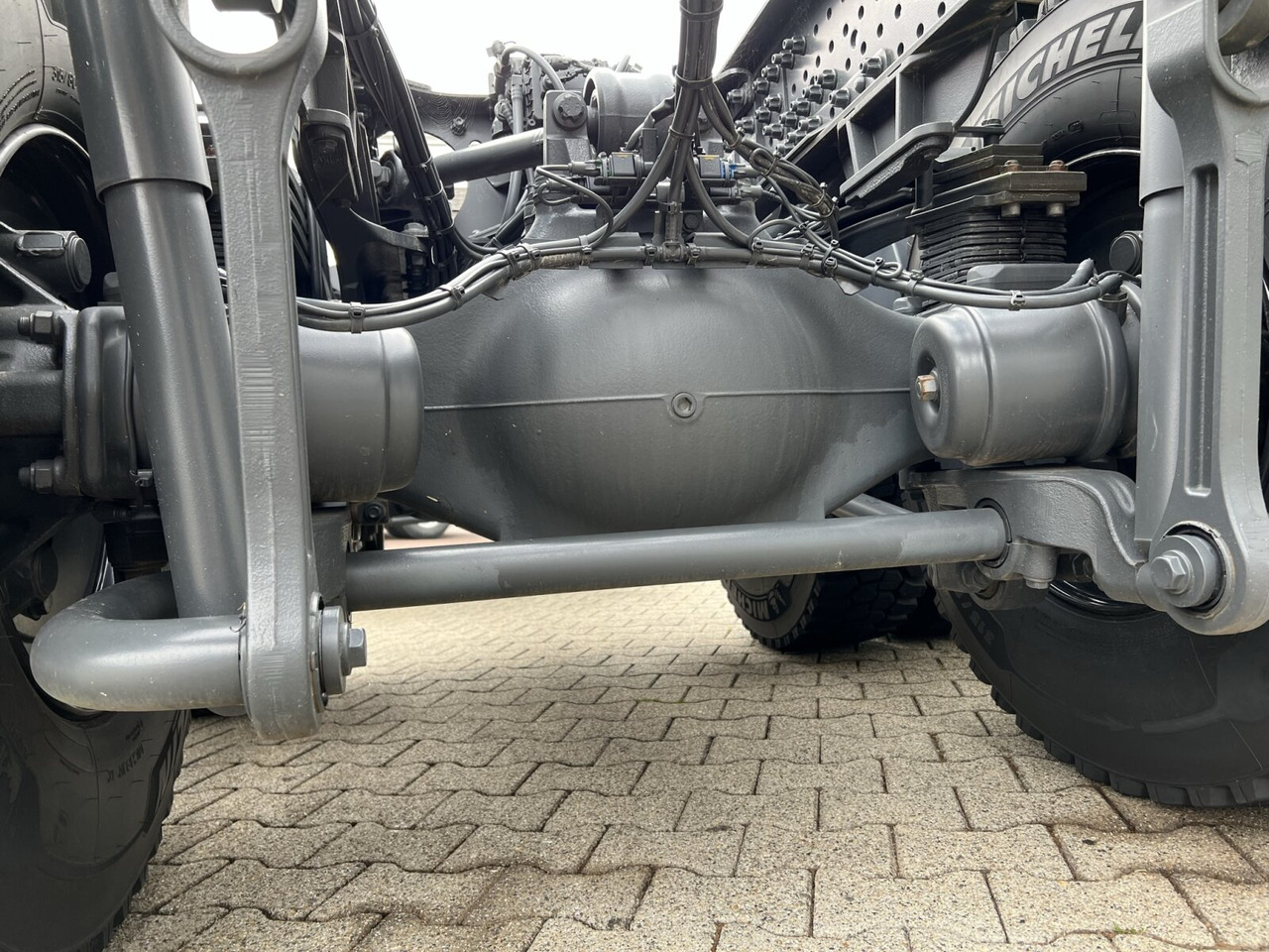 Mercedes-Benz Arocs 4163/8x4 Arocs 4163/8x4, Hiab 26.59, Funk, Multimedia Cockpit, - Kamion sa hidrauličnom kukom: slika 5 Mercedes-Benz Arocs 4163/8x4 Arocs 4163/8x4, Hiab 26.59, Funk, Multimedia Cockpit, - Kamion sa hidrauličnom kukom: slika 5