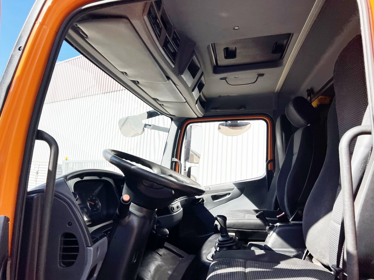 Mercedes-Benz Atego 1024 L 4x2 Atego 1024 L 4x2 mit Kran Fassi F80A.0.21 - Kamion sa dizalicom, Kamion sa tovarnim sandukom: slika 4 Mercedes-Benz Atego 1024 L 4x2 Atego 1024 L 4x2 mit Kran Fassi F80A.0.21 - Kamion sa dizalicom, Kamion sa tovarnim sandukom: slika 4