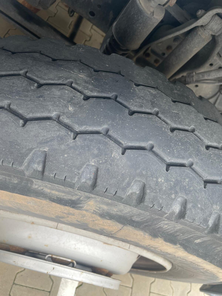 Mercedes-Benz Atego 1224 K 4x2 Atego 1224 K 4x2 - Kamion sa hidrauličnom kukom: slika 2 Mercedes-Benz Atego 1224 K 4x2 Atego 1224 K 4x2 - Kamion sa hidrauličnom kukom: slika 2