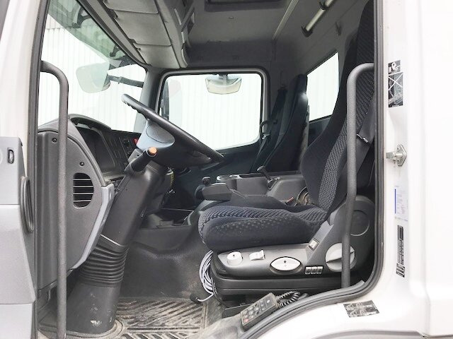 Mercedes-Benz Atego 1224 L 4x2 Atego 1224 L 4x2 Glastransporter, gegen Aufpreis Heckkran Fassi F95A21 - Kamion sa tovarnim sandukom, Kamion sa dizalicom: slika 3 Mercedes-Benz Atego 1224 L 4x2 Atego 1224 L 4x2 Glastransporter, gegen Aufpreis Heckkran Fassi F95A21 - Kamion sa tovarnim sandukom, Kamion sa dizalicom: slika 3