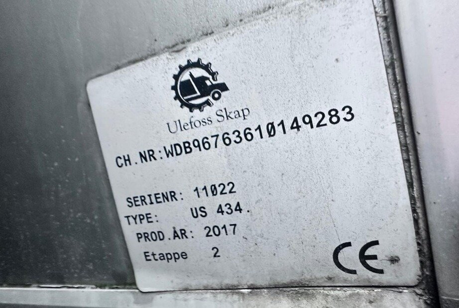 Mercedes-Benz Atego 1330 4x4 Atego 1330 4x4, Iso-Koffer mit Heizung und LBW - Kamion sa zatvorenim sandukom: slika 3 Mercedes-Benz Atego 1330 4x4 Atego 1330 4x4, Iso-Koffer mit Heizung und LBW - Kamion sa zatvorenim sandukom: slika 3