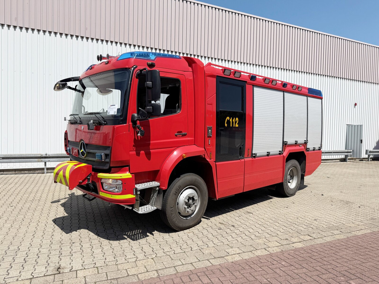 Mercedes-Benz Atego 1530 AF 4x4 Atego 1530 AF 4x4, Rosenbauer TLF, Retarder - Vatrogasni kamion: slika 1 Mercedes-Benz Atego 1530 AF 4x4 Atego 1530 AF 4x4, Rosenbauer TLF, Retarder - Vatrogasni kamion: slika 1