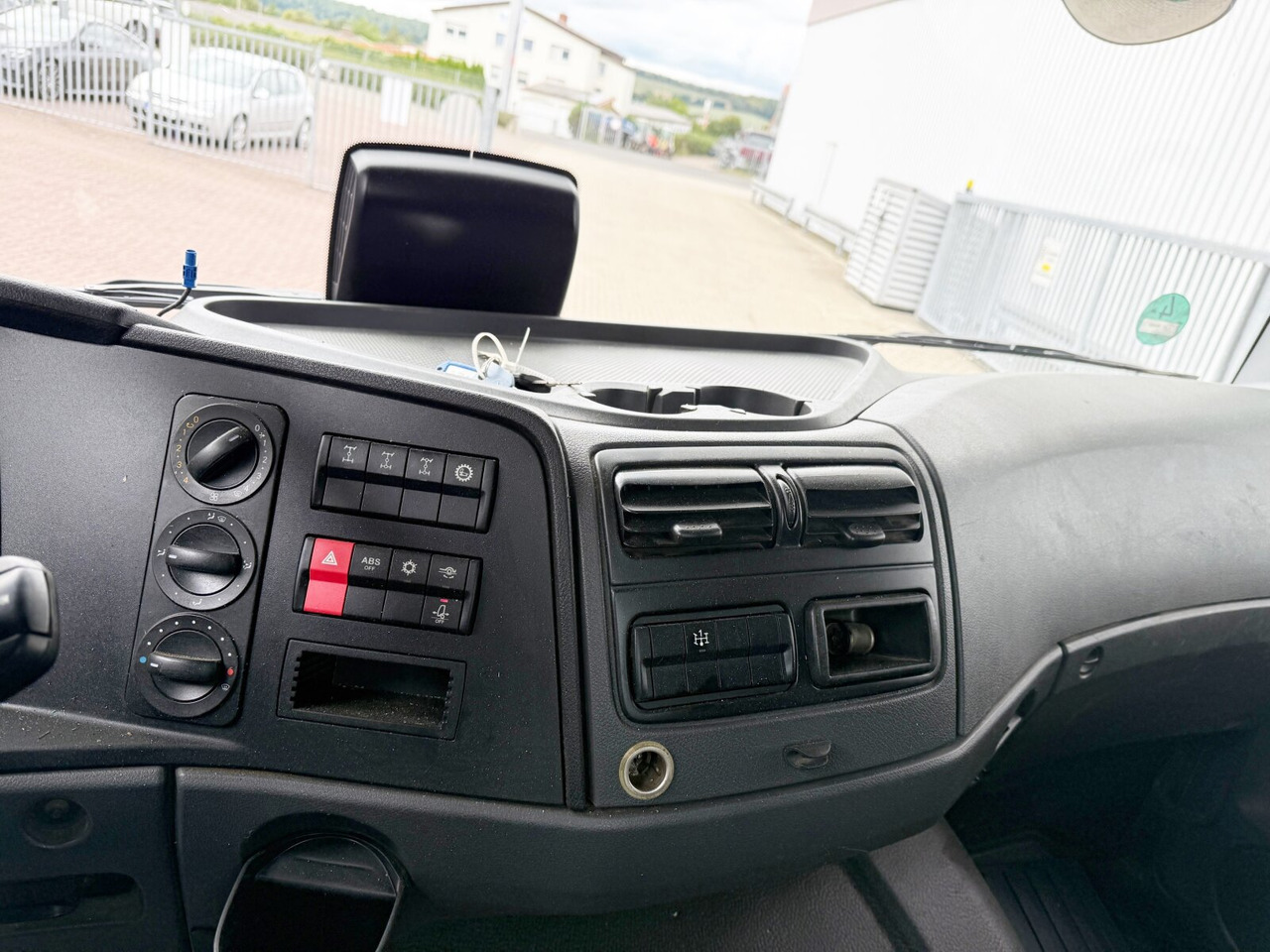 Mercedes-Benz Atego 1530 AK 4x4 Atego 1530 AK 4x4 - Istovarivač: slika 5 Mercedes-Benz Atego 1530 AK 4x4 Atego 1530 AK 4x4 - Istovarivač: slika 5