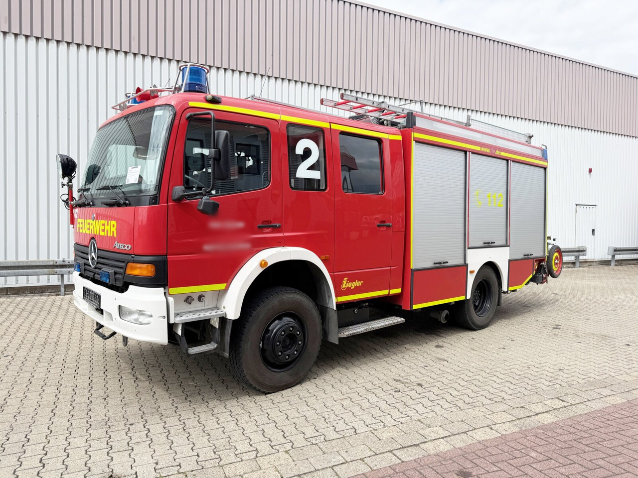 Mercedes-Benz Atego 1628 4x4, LF 16/20 Atego 1628 4x4, LF 16/20 - Vozilo hitne pomoći: slika 1 Mercedes-Benz Atego 1628 4x4, LF 16/20 Atego 1628 4x4, LF 16/20 - Vozilo hitne pomoći: slika 1