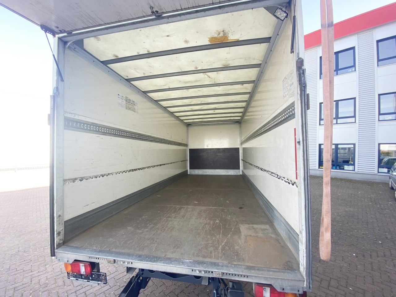 Mercedes-Benz Atego 816 4x2 Atego 816 4x2 mit Sörensen LBW - Kamion sa zatvorenim sandukom: slika 2 Mercedes-Benz Atego 816 4x2 Atego 816 4x2 mit Sörensen LBW - Kamion sa zatvorenim sandukom: slika 2