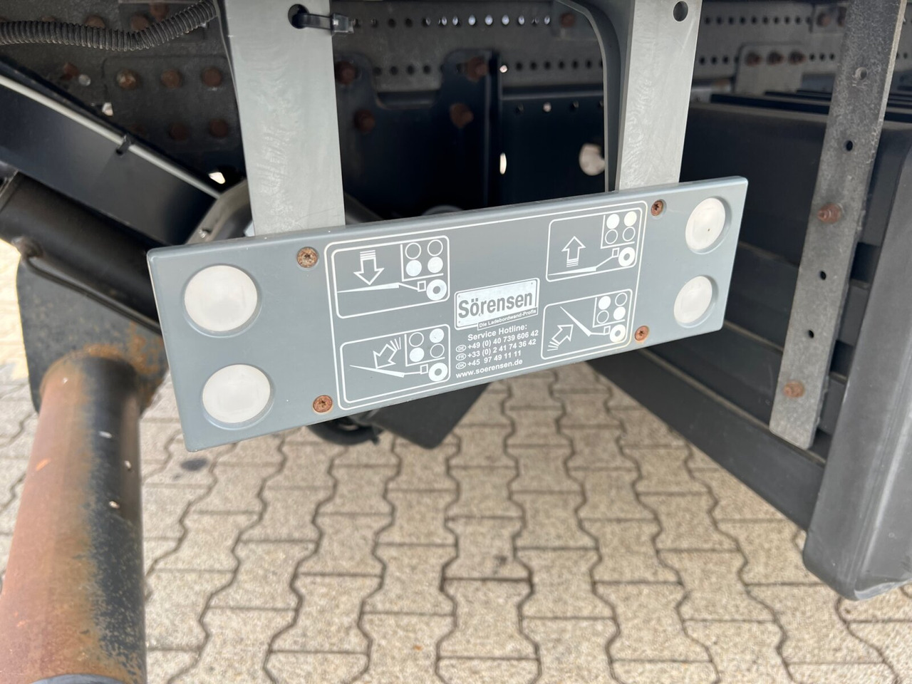 Mercedes-Benz Atego 818/23 L 4x2 Atego 818/23 L 4x2 mit Sörensen LBW - Kamion sa ceradom: slika 2 Mercedes-Benz Atego 818/23 L 4x2 Atego 818/23 L 4x2 mit Sörensen LBW - Kamion sa ceradom: slika 2