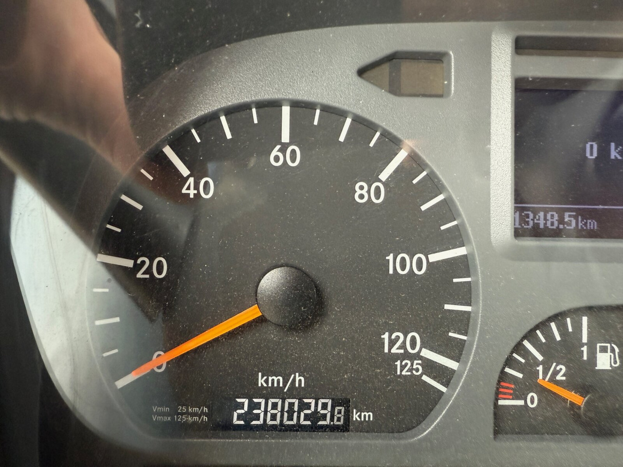 Mercedes-Benz Axor 1824 AK 4x4 Axor 1824 AK 4x4, Tele-Absetzer, Winterdienstausstattung - Kamion za utovaranje kontejnera: slika 5 Mercedes-Benz Axor 1824 AK 4x4 Axor 1824 AK 4x4, Tele-Absetzer, Winterdienstausstattung - Kamion za utovaranje kontejnera: slika 5