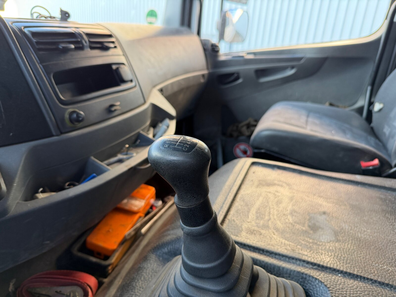 Mercedes-Benz Axor 1829 L 4x2 Axor 1829 L 4x2, 6-Sitzer - Kamion sa tovarnim sandukom: slika 3 Mercedes-Benz Axor 1829 L 4x2 Axor 1829 L 4x2, 6-Sitzer - Kamion sa tovarnim sandukom: slika 3