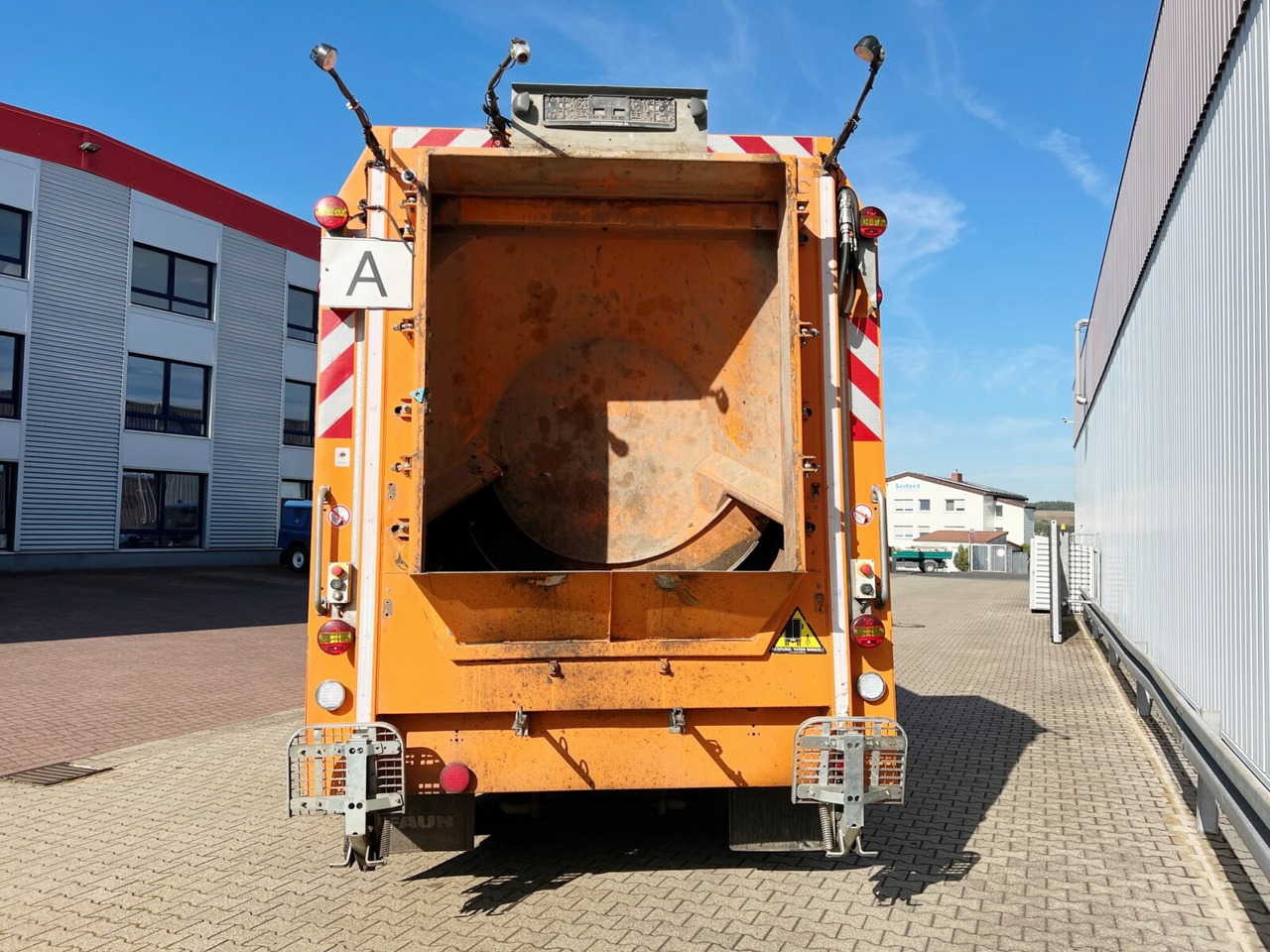 Kamion za smeće za prevoz smeća Mercedes-Benz Econic 2629 L/NLA 6x2/4 Econic 2629 L/NLA 6x2/4, EEV, Lenkachse, FAUN Rotopress 519L, Zöller-Schüttung: slika 10 Kamion za smeće za prevoz smeća Mercedes-Benz Econic 2629 L/NLA 6x2/4 Econic 2629 L/NLA 6x2/4, EEV, Lenkachse, FAUN Rotopress 519L, Zöller-Schüttung: slika 10