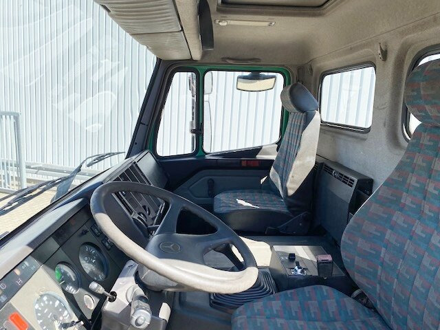 Mercedes-Benz SK 1924 L 4x2 SK 1924 L 4x2 - Kamion sa golom šasijom i zatvorenom kabinom: slika 3 Mercedes-Benz SK 1924 L 4x2 SK 1924 L 4x2 - Kamion sa golom šasijom i zatvorenom kabinom: slika 3