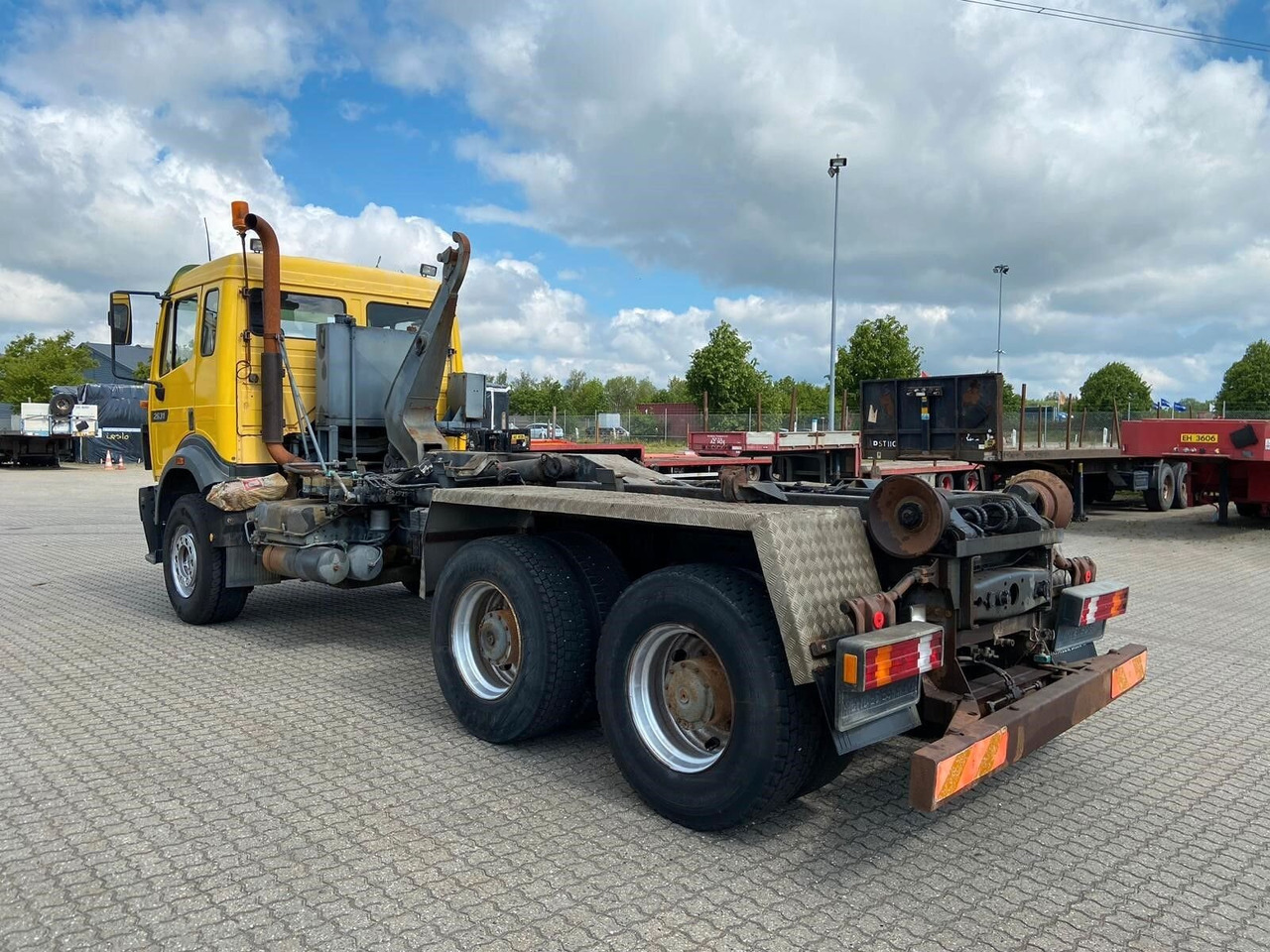 Kamion sa hidrauličnom kukom Mercedes-Benz SK II 2631 6x4 SK II 2631 6x4, Winterdienstausstattung: slika 8