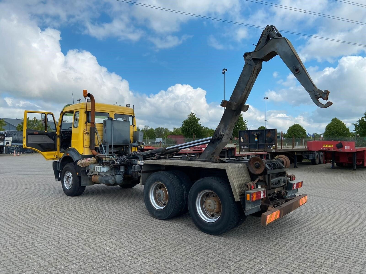 Kamion sa hidrauličnom kukom Mercedes-Benz SK II 2631 6x4 SK II 2631 6x4, Winterdienstausstattung: slika 10
